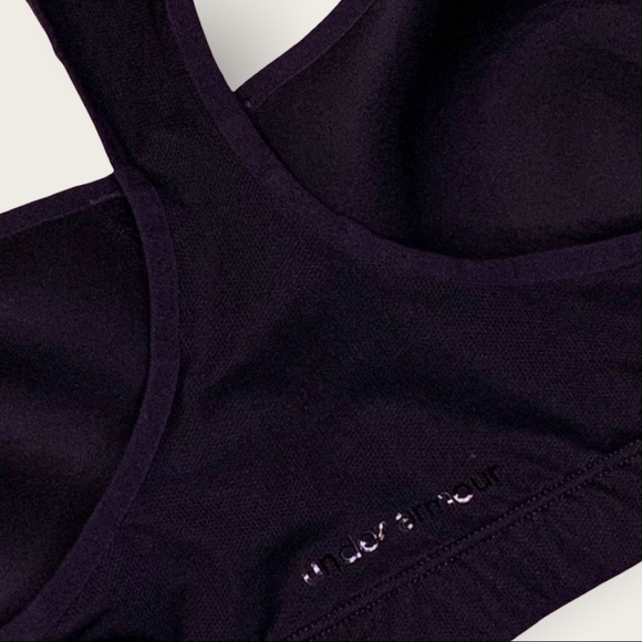 Under Armour (38D) Sports Bra Zip front closure lightly padded cups & straps - Picture 6 of 8